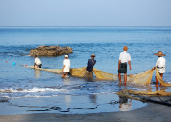Рыбаки в Нгве-Саунг-Бич, Мьянма – фотографии Мьянмы