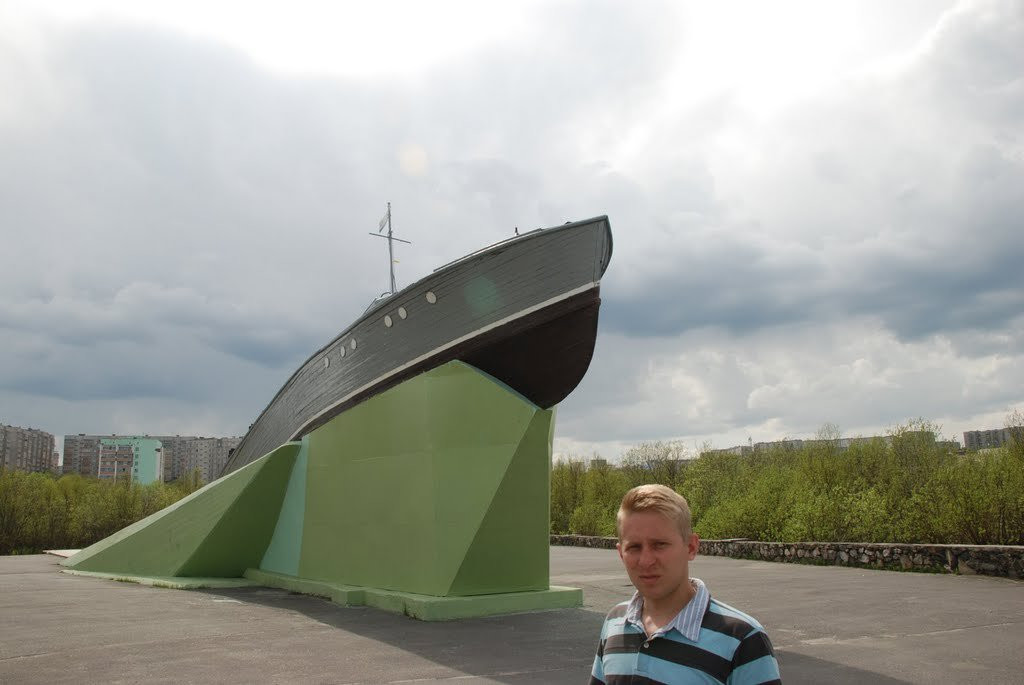 Памятник в Мурманске, Россия. Фото 8 – фотографии России