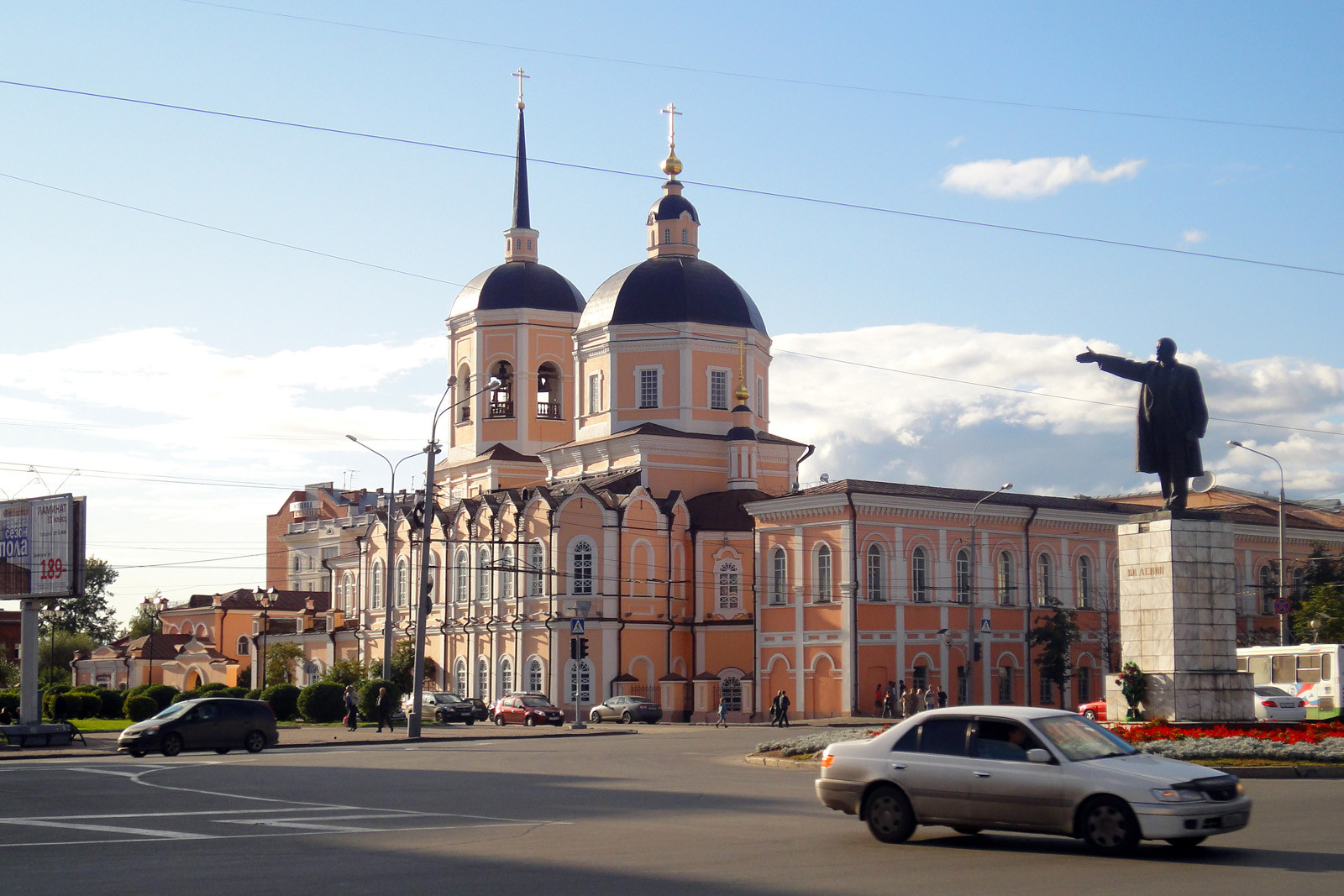 Томская площадь Ленина – фотографии России