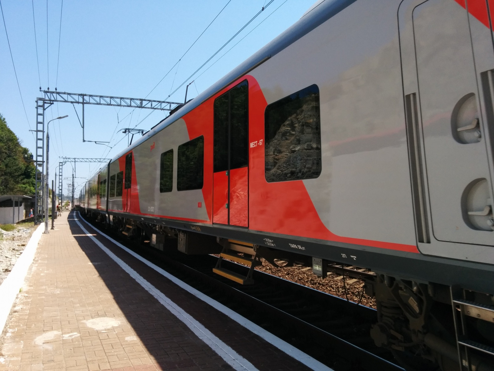 Электричка "Ласточка" ходит из Адлера в Туапсе – фотографии России