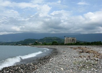 Пляж в Эшера, Абхазия – фотографии Абхазии