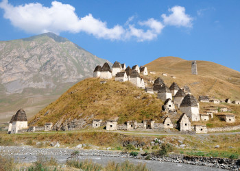 Северная Осетия, некрополь у Даргавса – фотографии России