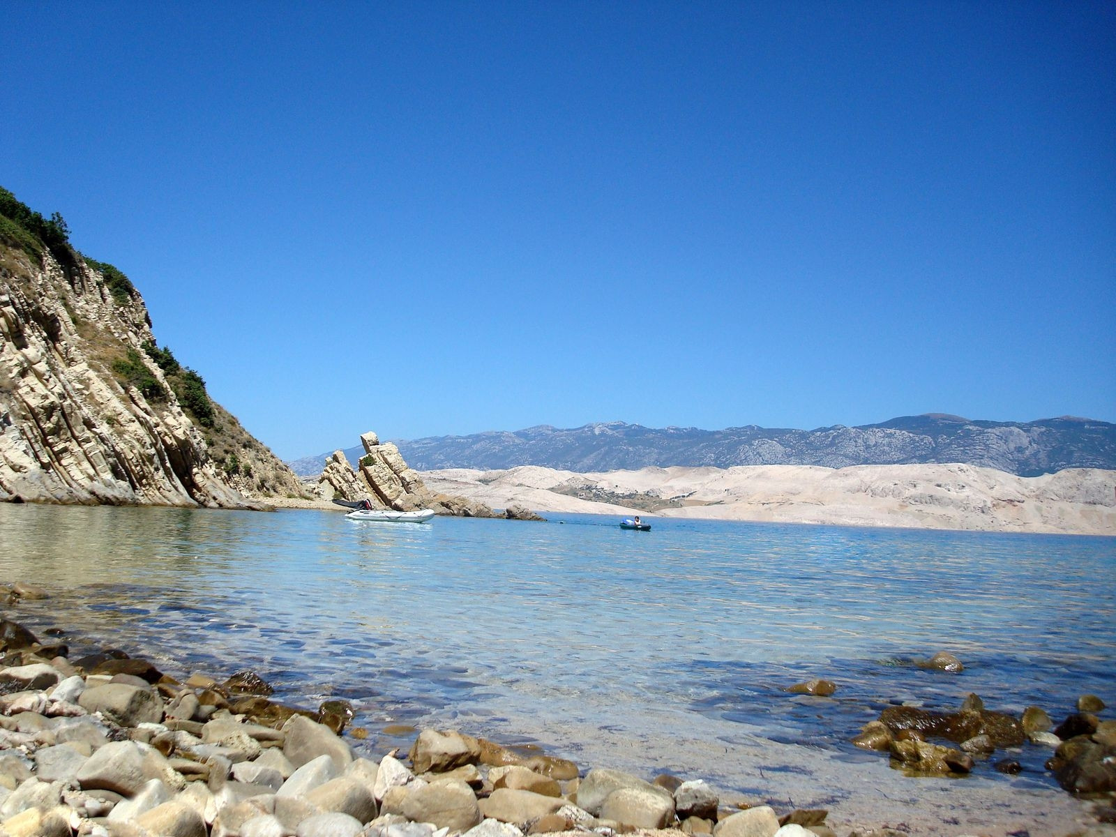 Скалы на острове Паг, Хорватия. Фото 2 – фотографии Хорватии