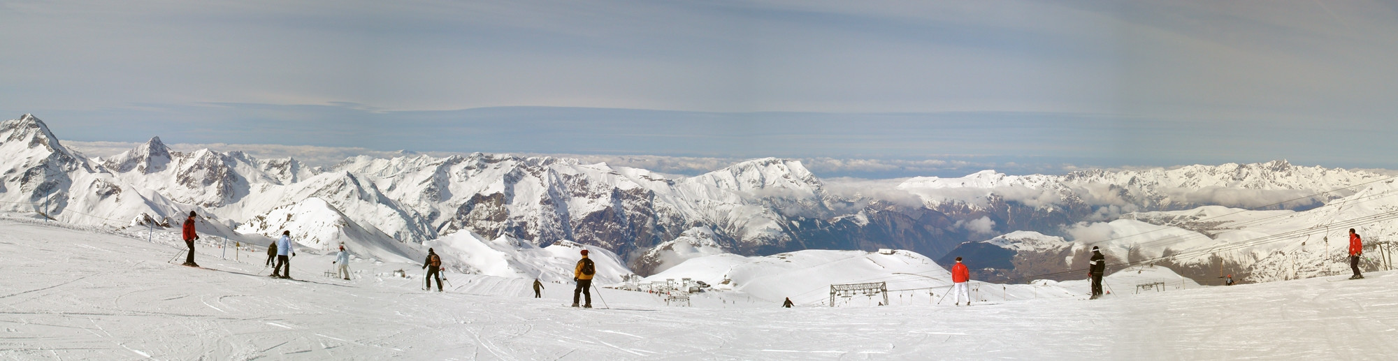 Лыжники в Ле-Дез-Альп, Франция. Фото 2 – фотографии Франции