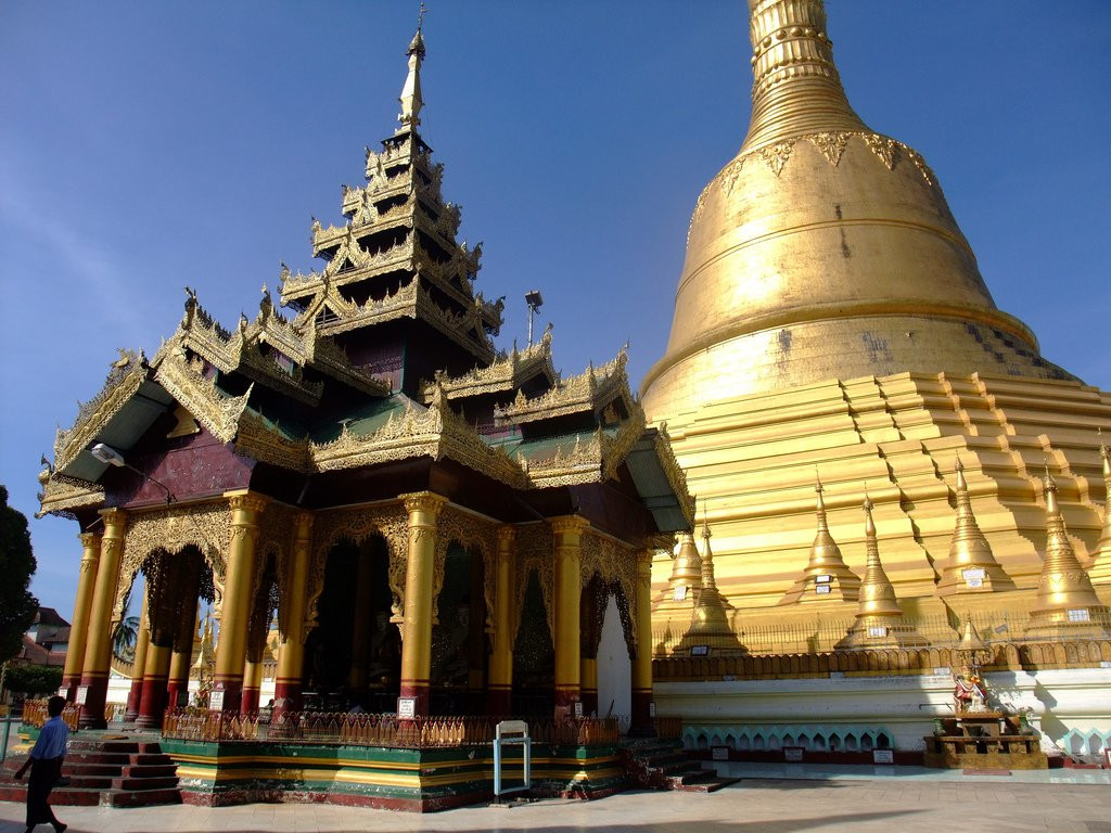 Пагода Швемадо (Shwemawdaw Paya)  – фотографии Мьянмы