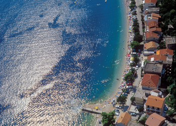 Панорамный вид в Подгора, Хорватия – фотографии Хорватии