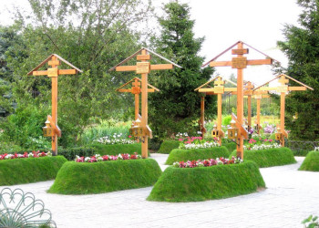 Кладбище в Серафимо-Дивеевком монастыре, Россия – фотографии России