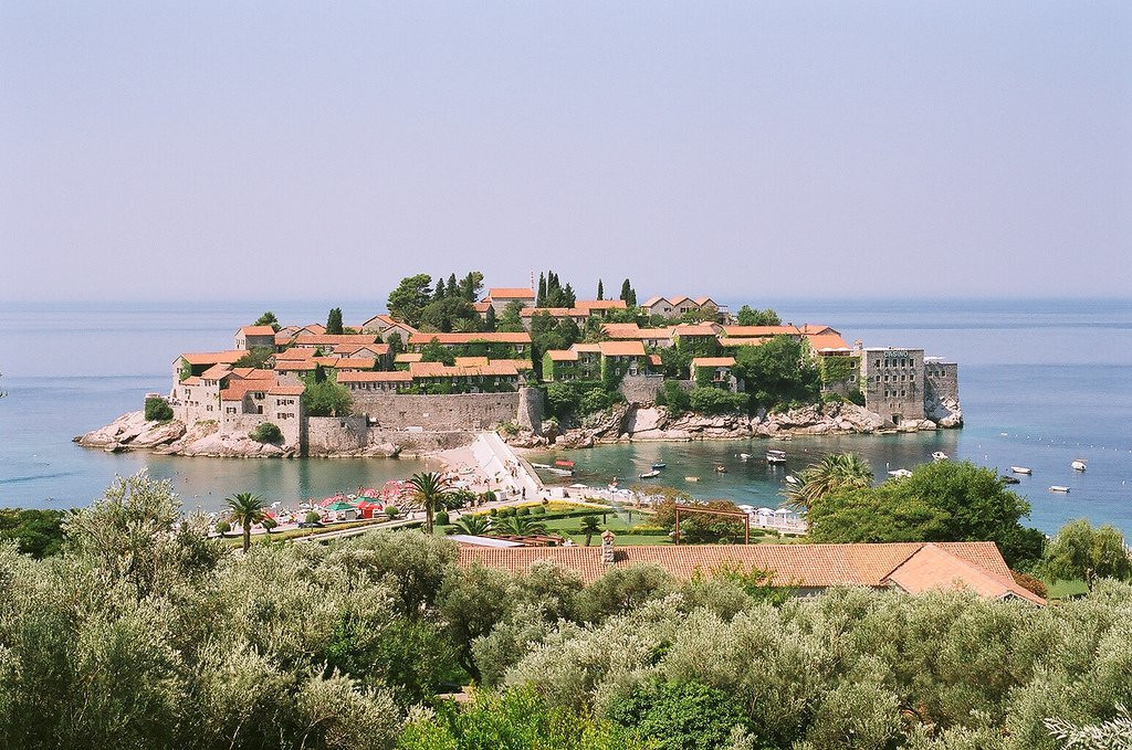 Дома в Святой Стефан, Черногория. Фото 25 – фотографии Черногории