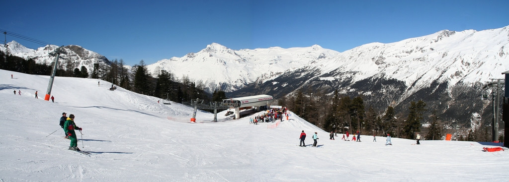 Лыжная база в Валь-Сени, Франция. Фото 1 – фотографии Франции
