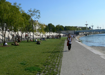 Набережная в Лионе, Франция. Фото 1 – фотографии Франции