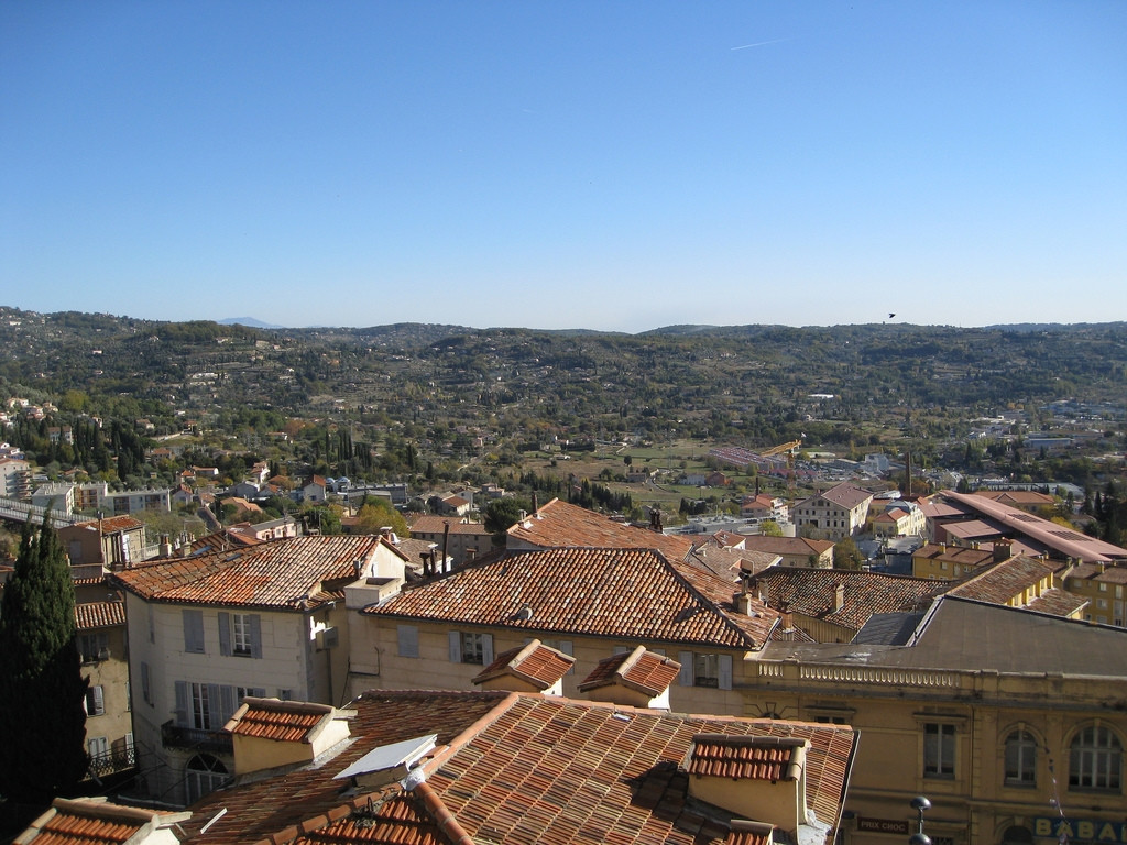 Крыши домов в Грассе, Франция. Фото 6 – фотографии Франции