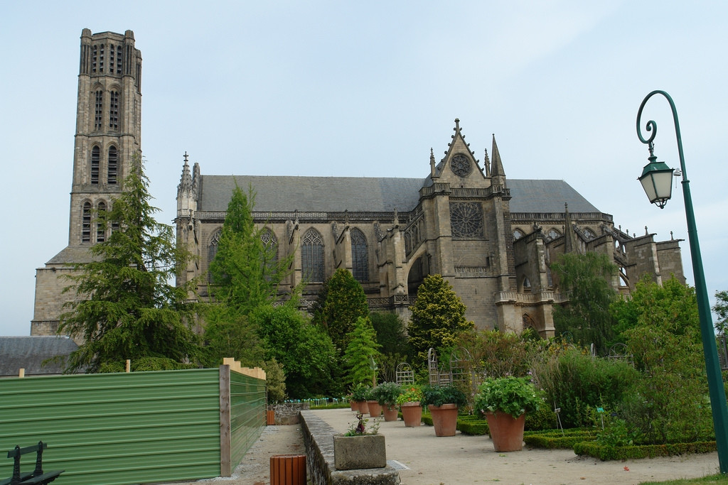 Храм в Лиможе, Франция – фотографии Франции