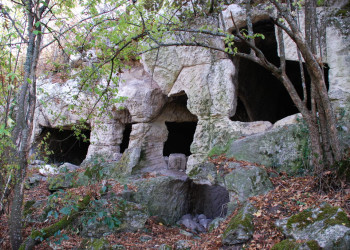 Пещерная крепость Тепе-Кермен в Крыму. Фото 1 – фотографии России