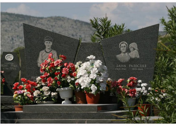 Кладбище в Подгорица, Черногория. Фото 1 – фотографии Черногории