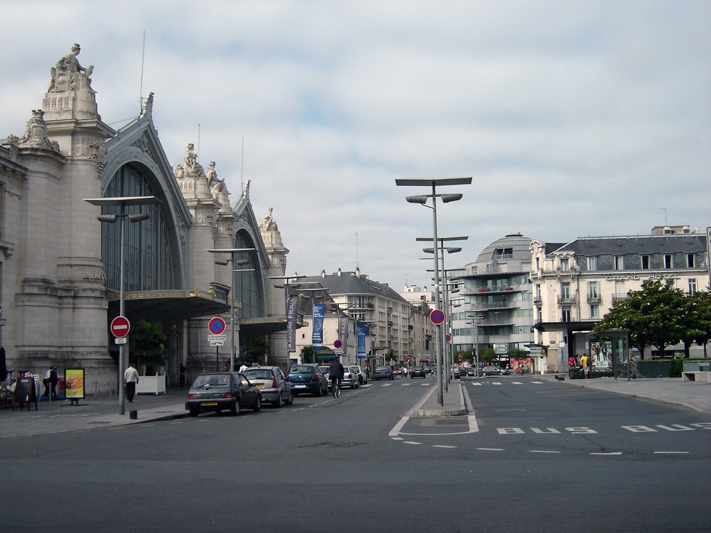 Дома в Туре, Франция. Фото 1 – фотографии Франции