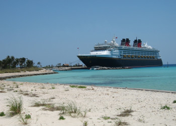 Круизный лайнер в Абако, Багамские острова. Фото 15 – фотографии Багамских островов