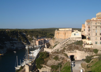 Дома в Бонифачо, Франция. Фото 4 – фотографии Франции