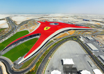 Ferrari World в Абу-Даби, ОАЭ – фотографии ОАЭ