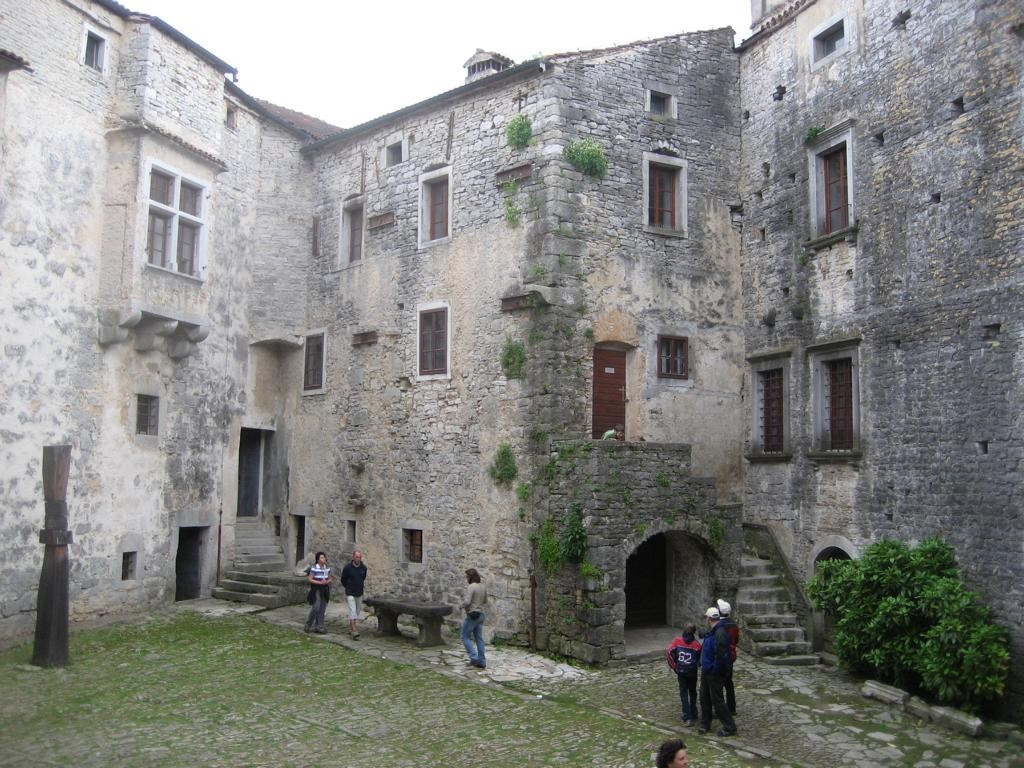 Дома в Пазин, Хорватия. Фото 5 – фотографии Хорватии