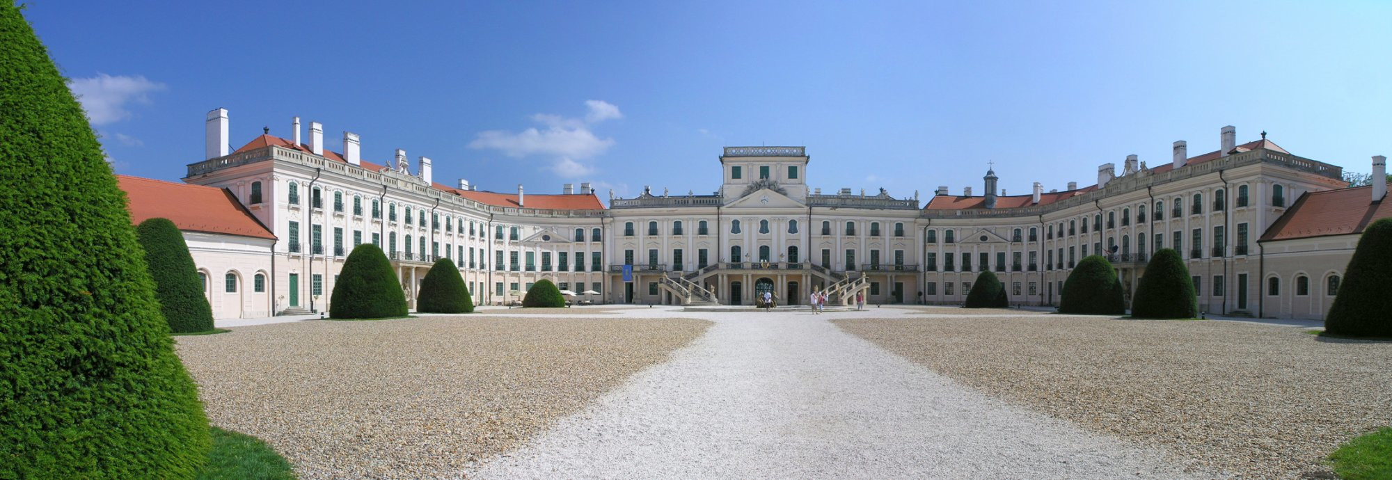 Дворец Эстерхази. Венгрия. Фото 12 – фотографии Венгрии