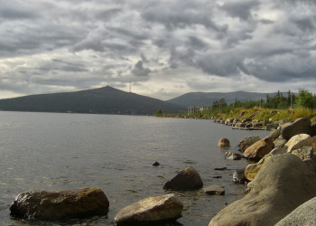 Озеро в Мончегорске, Россия. Фото 2 – фотографии России