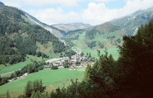 Деревня в Ле-Тур, Франция – фотографии Франции