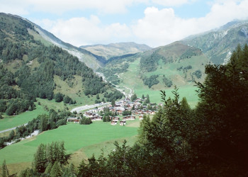 Деревня в Ле-Тур, Франция – фотографии Франции