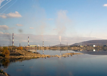 Озеро в Мончегорске, Россия. Фото 1 – фотографии России