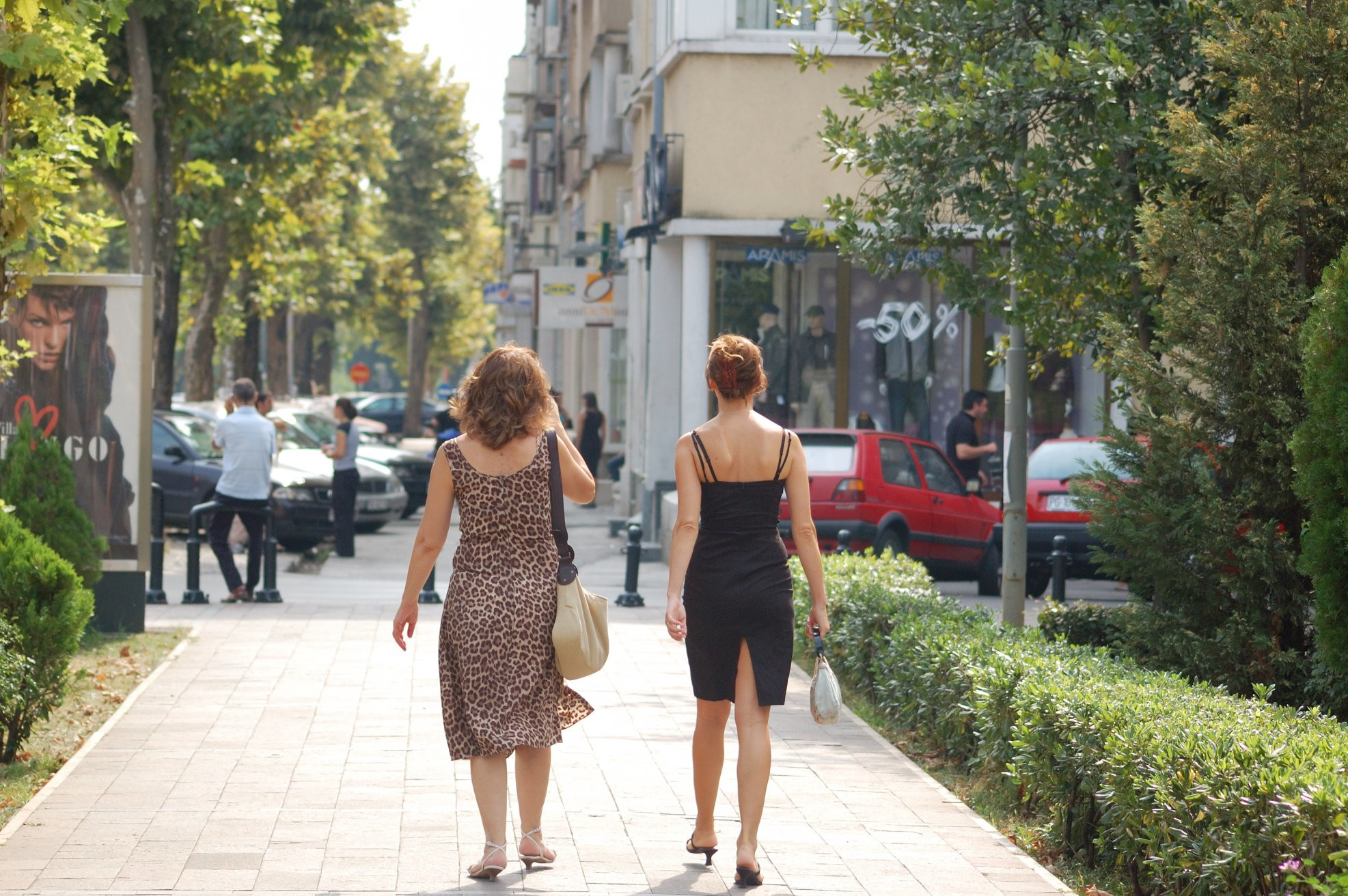 Люди в Подгорица, Черногория – фотографии Черногории