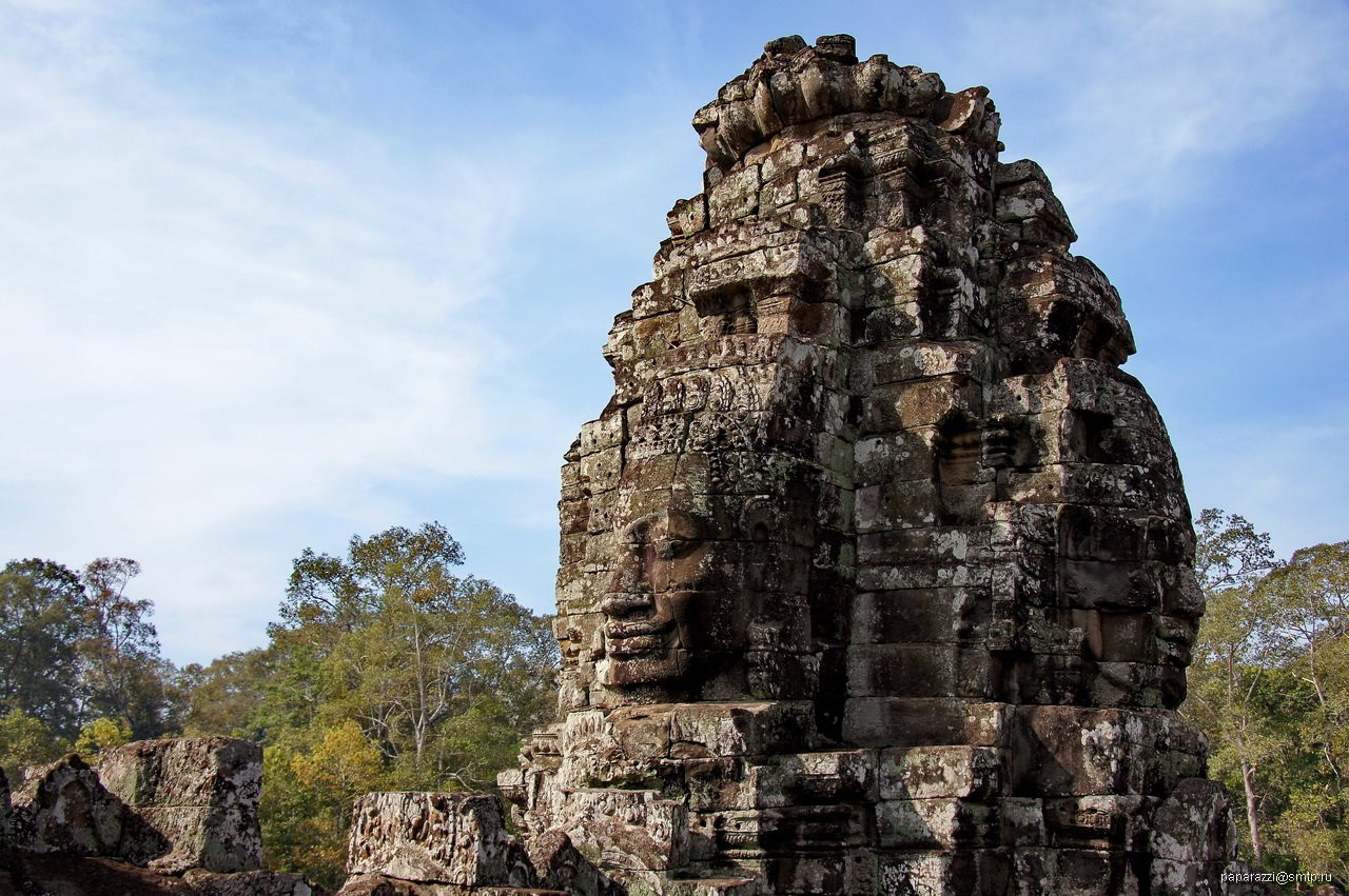 Храм Байон в Ангкор-Том (Angkor Thom) – фотографии Камбоджи