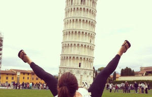Туристы фоткаются у Пизанской Башни. Фото 5 – фотографии Италии