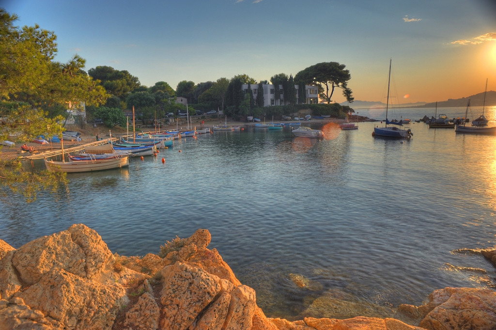 Берега в Жуан-ле-Пен, Франция – фотографии Франции