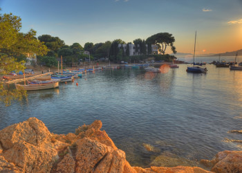 Берега в Жуан-ле-Пен, Франция – фотографии Франции