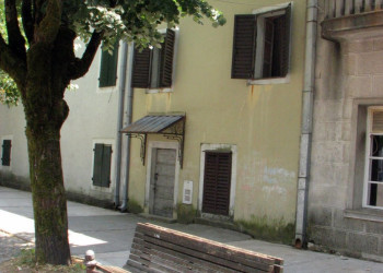 Дома в Цетине, Черногория. Фото 1 – фотографии Черногории