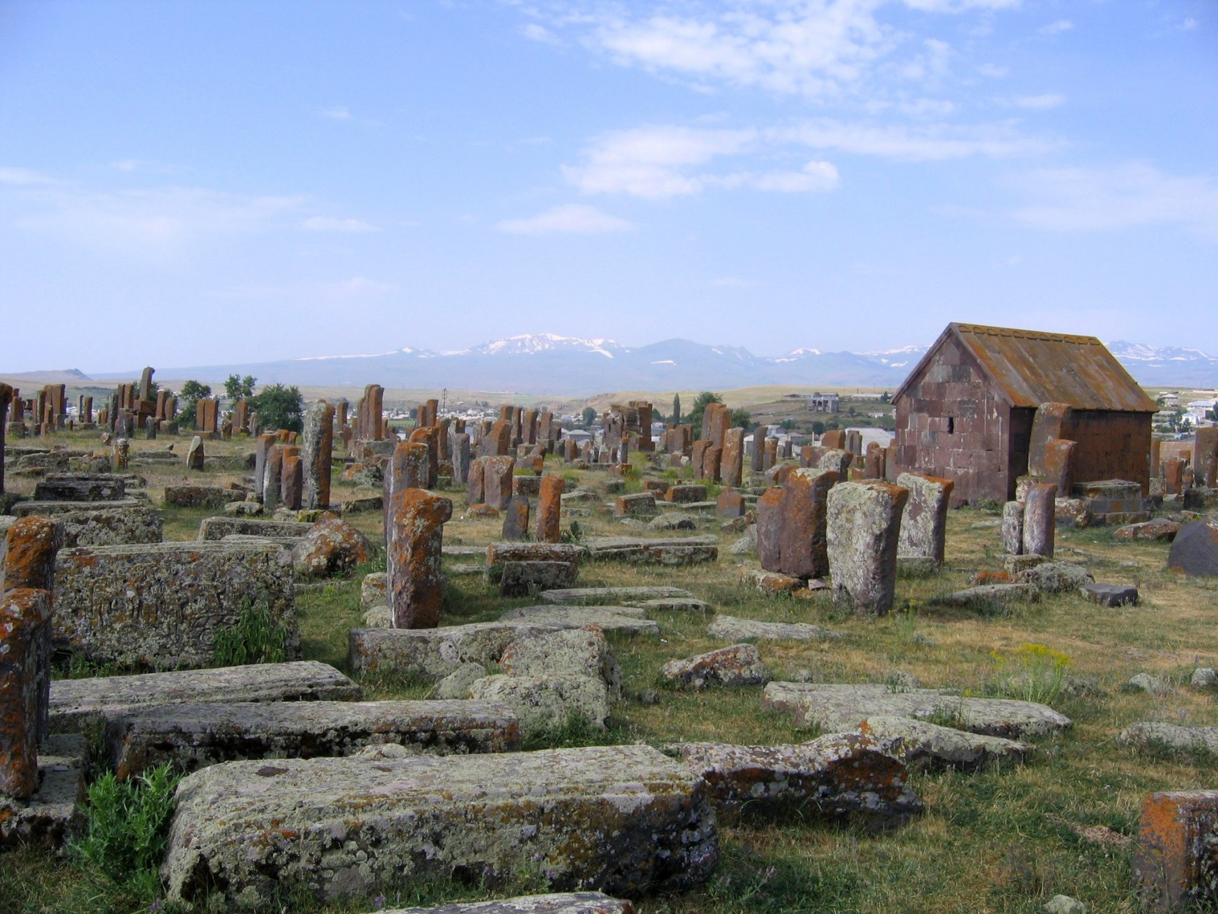 Кладбище в Норатус, Армения. Фото 1 – фотографии Армении