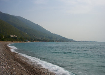 Пляж в Гагра, Абхазия. Фото 2 – фотографии Абхазии