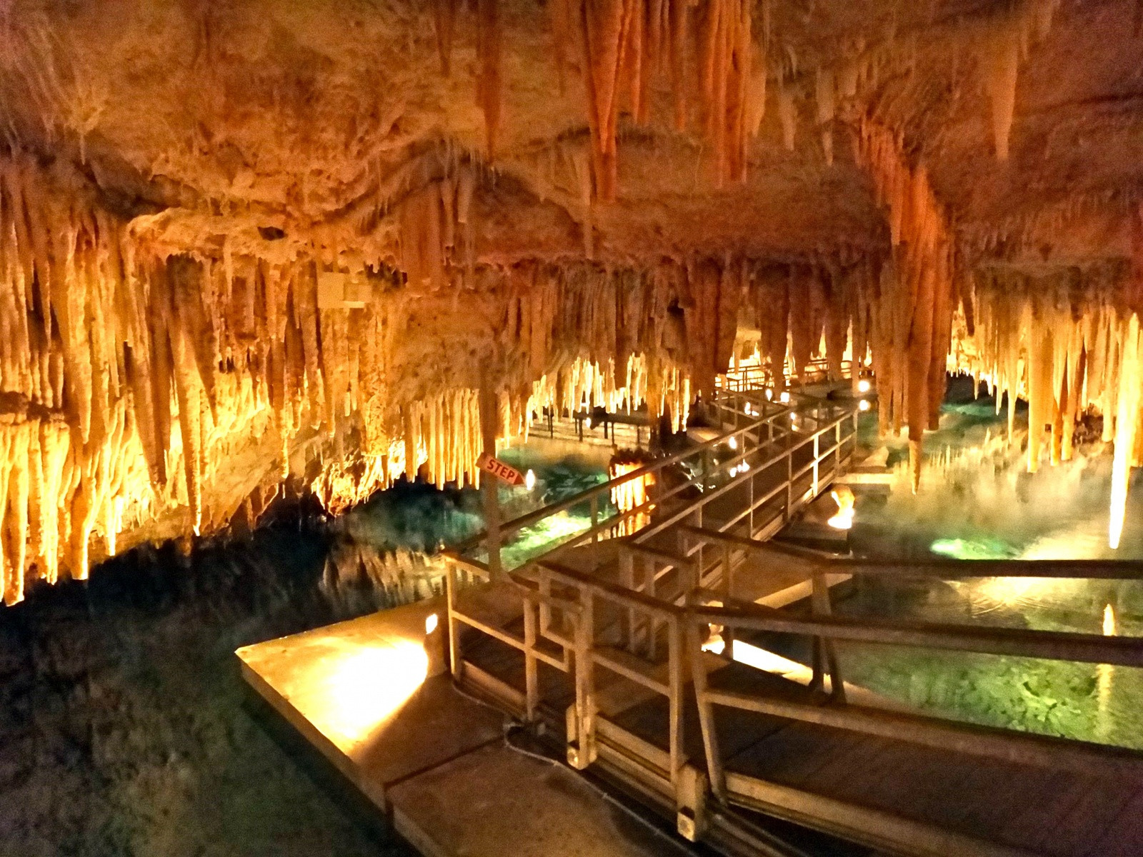 Пещеры Кристал-Кейв (Crystal Cave) – фотографии Бермудских островов