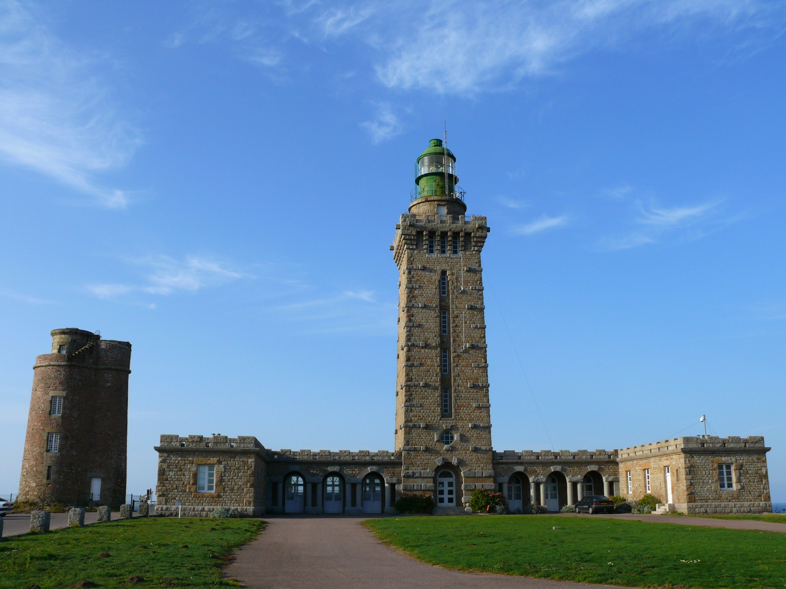 Маяк в Фреэль мысе, Франция. Фото 1 – фотографии Франции