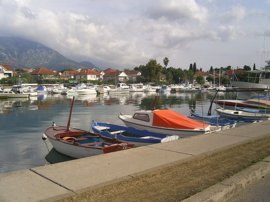 Причал в Тиват, Черногория – фотографии Черногории