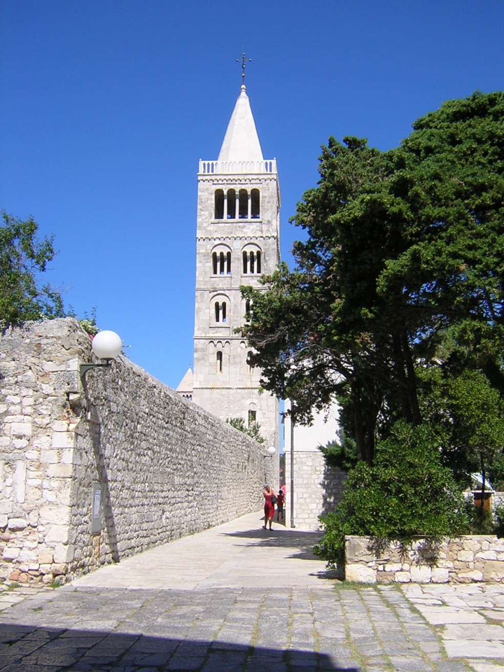 Улица в Раб, Хорватия. Фото 16 – фотографии Хорватии