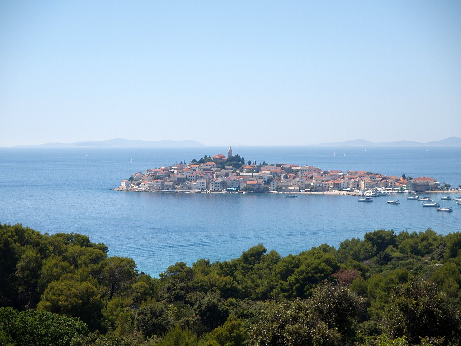 Море в Примоштен, Хорватия – фотографии Хорватии