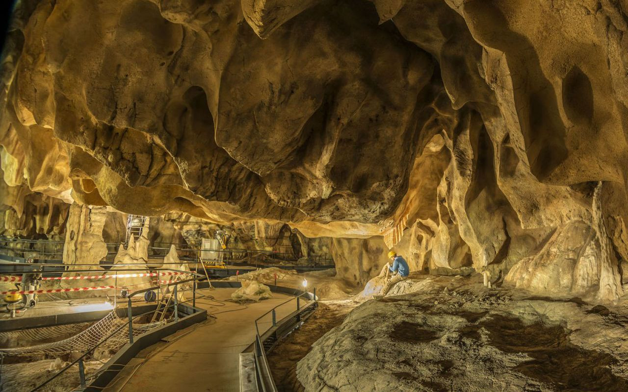 Пещера Шове (Grotte Chauvet) в долине Ардеш во Франции – фотографии Франции