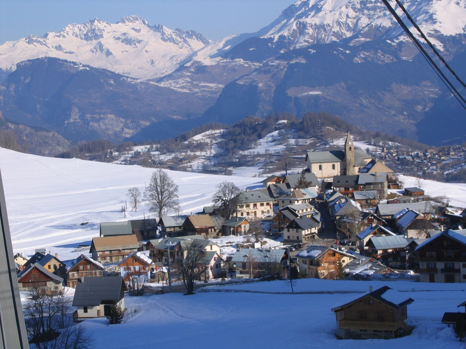 Деревня в Ле-Албиезе, Франция. Фото 11 – фотографии Франции