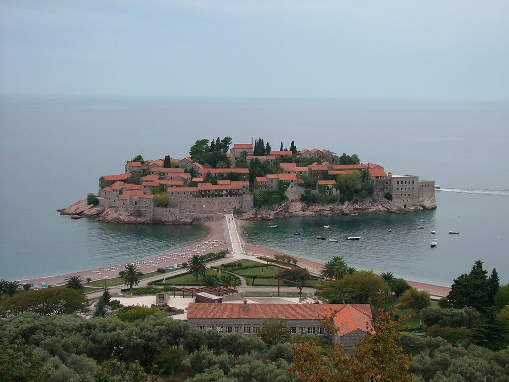 Дома на острове Святой Стефан, Черногория. Фото 18 – фотографии Черногории