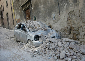Л’Aквила после сильного землетрясения 2009 года. Фото 4 – фотографии Италии
