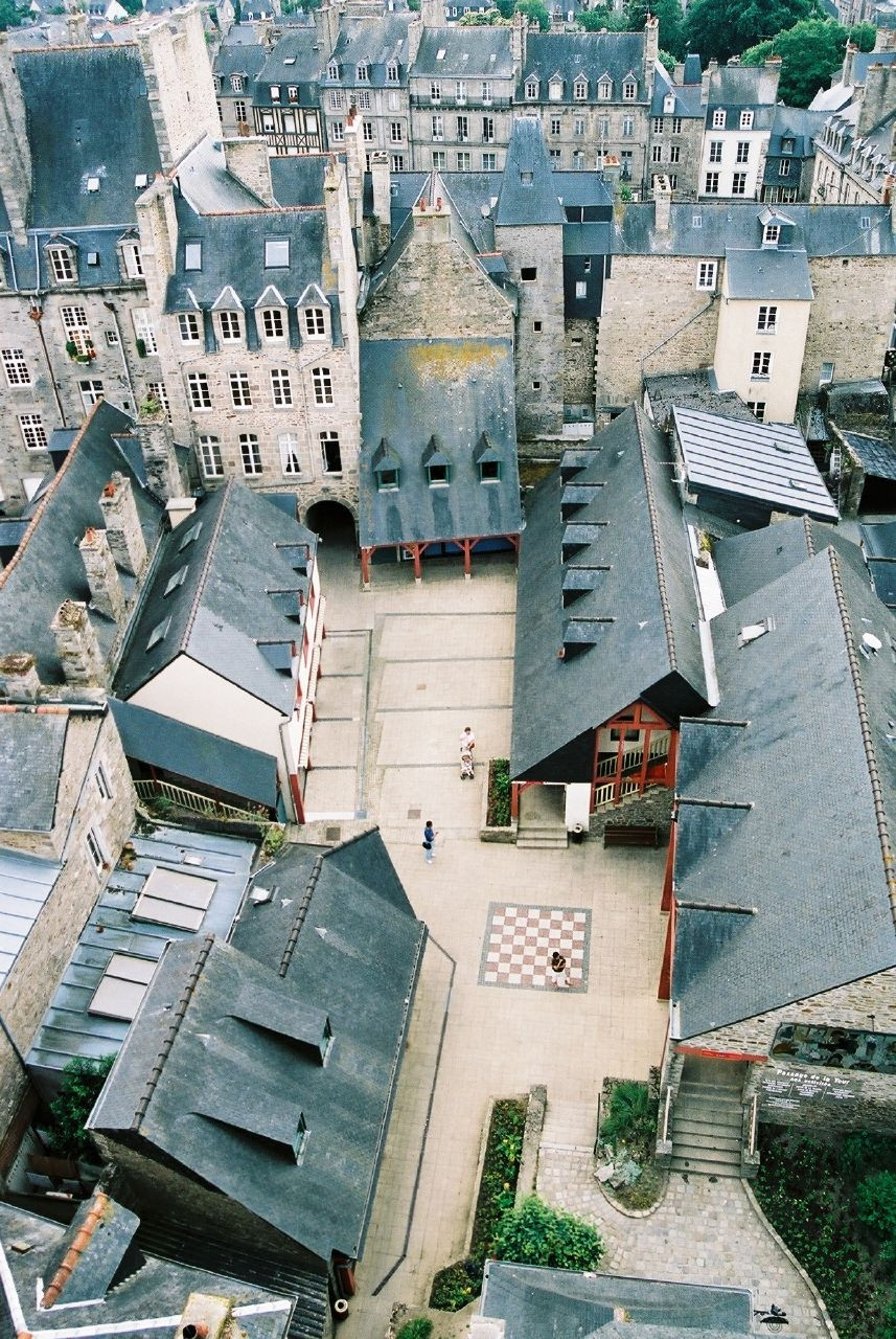 Дома в Динане, Франция. Фото 2 – фотографии Франции