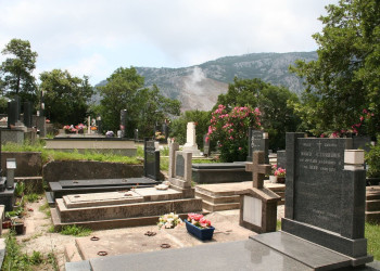 Кладбище в Бар, Черногория. Фото 1 – фотографии Черногории