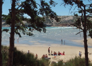 Пляж в Раб, Хорватия – фотографии Хорватии