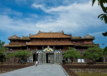 Ворота Нгомон (Ngọ Môn) в Хюэ – фотографии Вьетнама