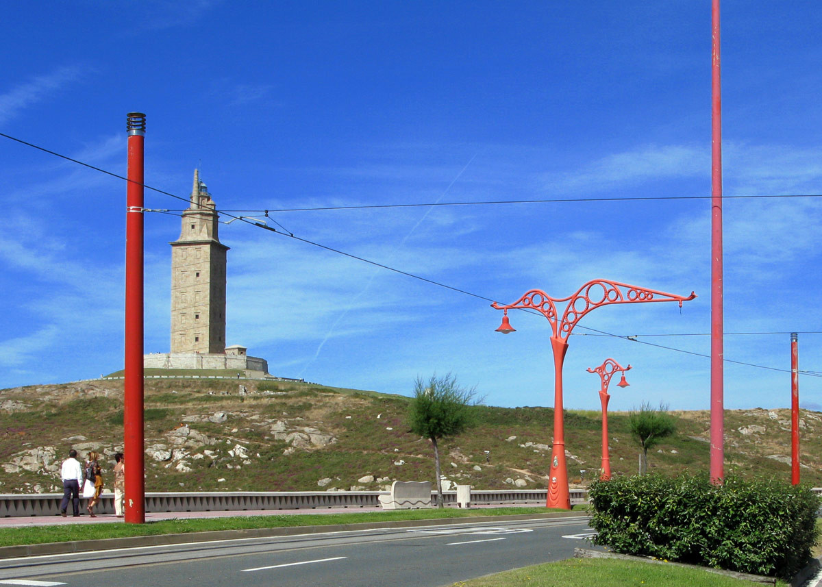 Башня Геркулеса (Torre de Hércules) в Ла-Корунье – фотографии Испании